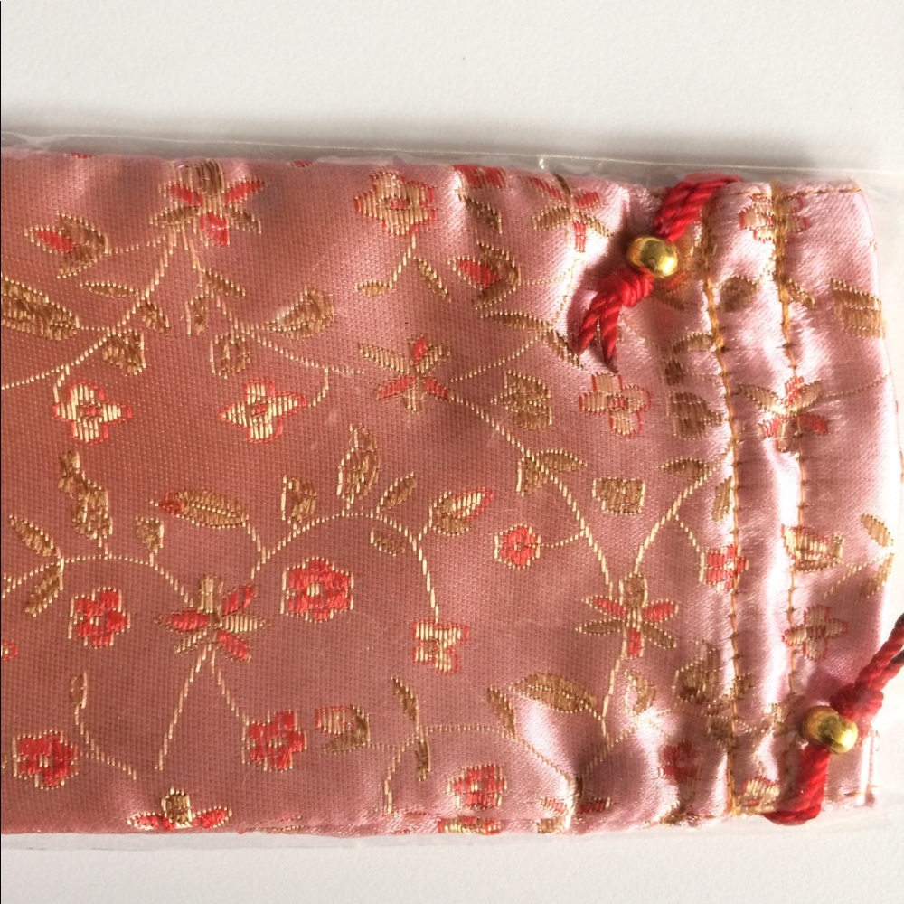 Eyeglass pouch case - Picture 4 of 4